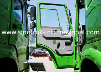 Municipal Administration Sinotruk Howo Dump Truck LHD 6X4 Drive Type White / Red