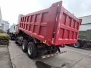 SINOTRUCK Howo Tipper Dump Truck 380hp 6 × 4 20CBM Hộp 10 bánh Đập góc sắt