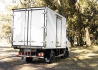 Xe tải thùng lạnh SINOTRUK HOWO 10 tấn màu trắng 140HP LHD