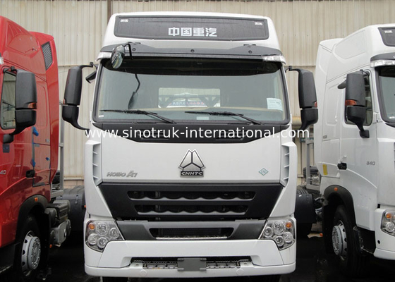 Hiệu suất cao SINOTRUK HOWO Xe đầu kéo RHD 6x4 Với tiêu chuẩn ISO