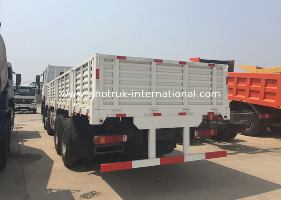 8X4 RHD Cargo Truck 30 - 60 Tons Euro 2 336HP High Security For Logistic Industry