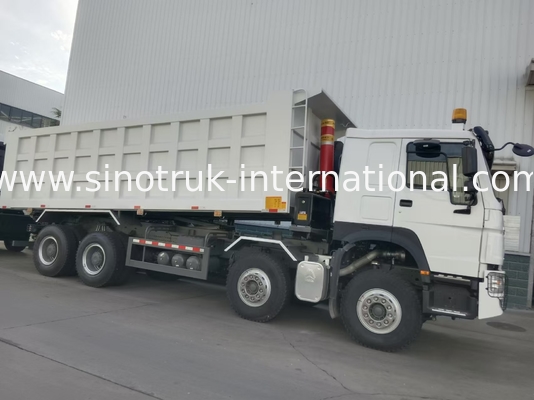 Chiếc xe tải SINOTRUK HOWO 400HP 12 bánh LHD 31 tấn 20-30CBM