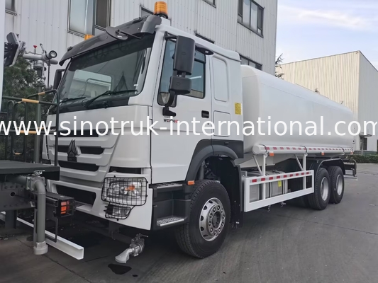 Sinotruk HOWO Xe tải bể nước màu trắng RHD 6x4 ZZ1257V4347B1 Với chức năng xả áp suất cao