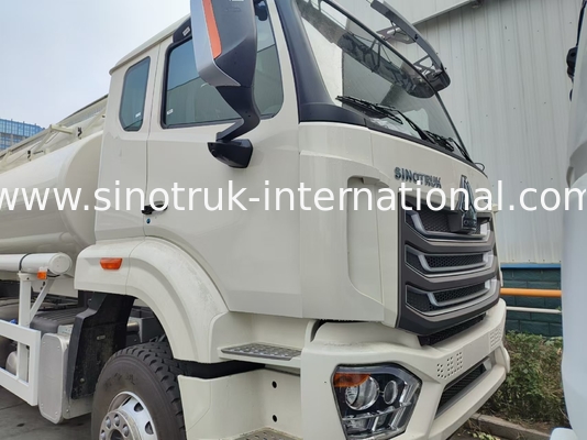 HOWO 25CBM 6 * 4 xe tăng dầu 380HP mã lực mạnh trắng
