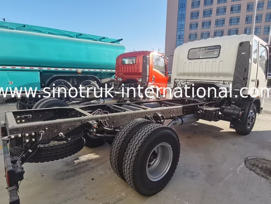HOWO Hàng hóa nhỏ vận chuyển xe tải hạng nhẹ hai chỗ ngồi một chỗ với A / C khung gầm LHD