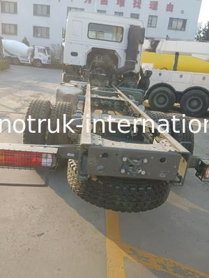 SINOTRUK HOWO Chassis xe tải hàng hóa 16-20 tấn 4X2 LHD 300HP