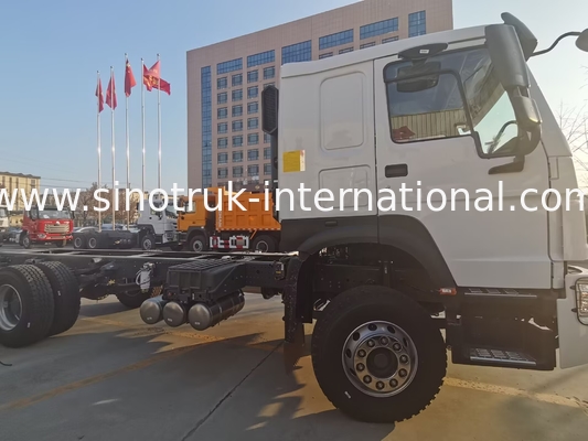 SINOTRUK HOWO LHD 6X4 400HP Chassis xe chở dầu nước