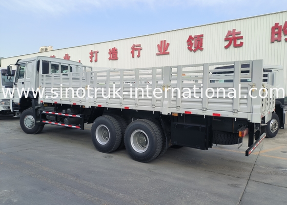Sinotruk Howo Xe tải hàng hóa hoàn toàn mới 6 × 6 All Wheel Drive Lhd 10 Wheels Long Cargo Box