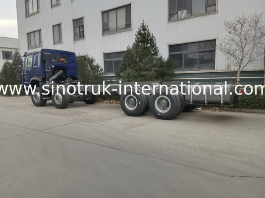 SINOTRUK HOWO Xe tải bể dầu Chassis 400HP 8X4 LHD 50 tấn 40CBM