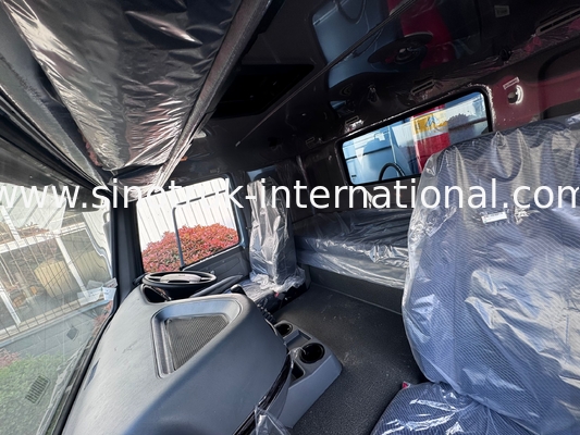 SINOTRUK HOWO Truck Chassis SINOTRUK Engine371HP 6 × 4 RHD Với đèn cảnh báo được sử dụng trong xe tải đổ rác xe tải hàng hóa xe tải nước