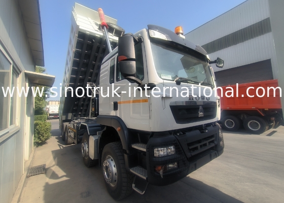 Máy chở xe tăng dầu 300L cho các giải pháp vận chuyển hạng nặng