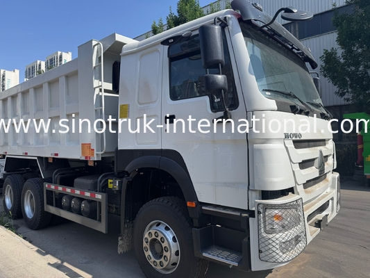 SINOTRUK Động cơ 371HP 6 × 4 LHD HOWO Dump Truck Trắng 19-20CBM Trung nâng
