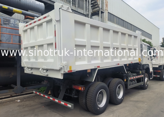 Chiếc xe tải 6x4 Diesel Heavy-Duty Hauler lái tay trái