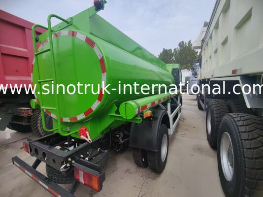 Xe tải thùng dầu công suất Sinotruk HOWO 8 CBM với loại truyền động 4x2 và tiêu chuẩn khí thải Euro III