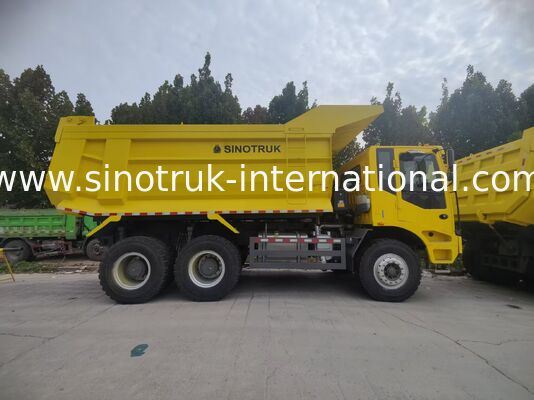 Xe tải tự đổ khai thác Sinotruk với mô hình truyền động 6x4 động cơ 430 mã lực và hộp chở hàng có độ dày đáy 16mm