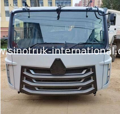 SINOTRUK HOHAN Cabin H77L với A / C đơn
