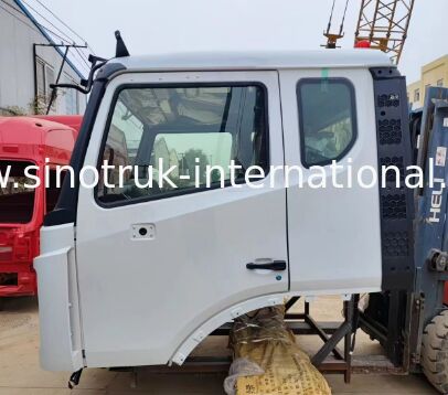 SINOTRUK HOHAN Cabin H77L với A / C đơn