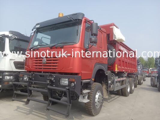 Xe ben HOWO 6*6 dẫn động bốn bánh màu đỏ 430HP với cabin Ghost-Face