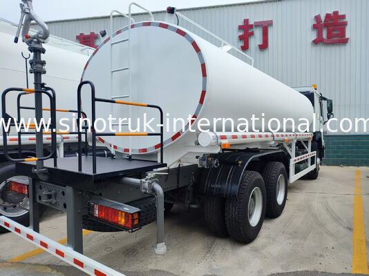 25 mét khối HOWO Tank nước xe tải phun nước với 380HP động cơ mạnh mẽ