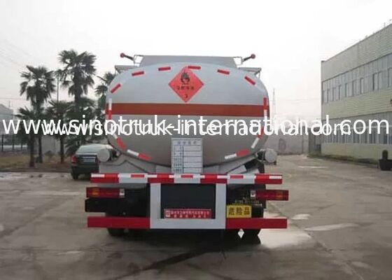 Xe bồn chở nhiên liệu SINOTRUK HOWO 16-20CBM 6X4 LHD 290HP Euro2