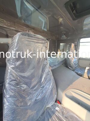 HOWO A7 xe tải kéo cũ LHD 6X4 Euro 2 371 HP với lái thủy lực hỗ trợ điện màu trắng