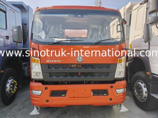Vòi phun nước nhẹ SINOTRUK HOWO 4 × 2, Xe bồn nước 6CBM