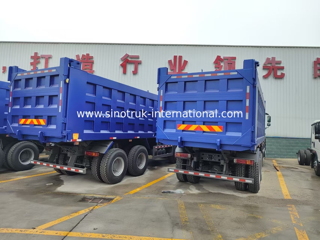 8X4 Blue Tipper Dump Truck 380hp 12 bánh Đen H77L ZZ3317V3567B1 U Type