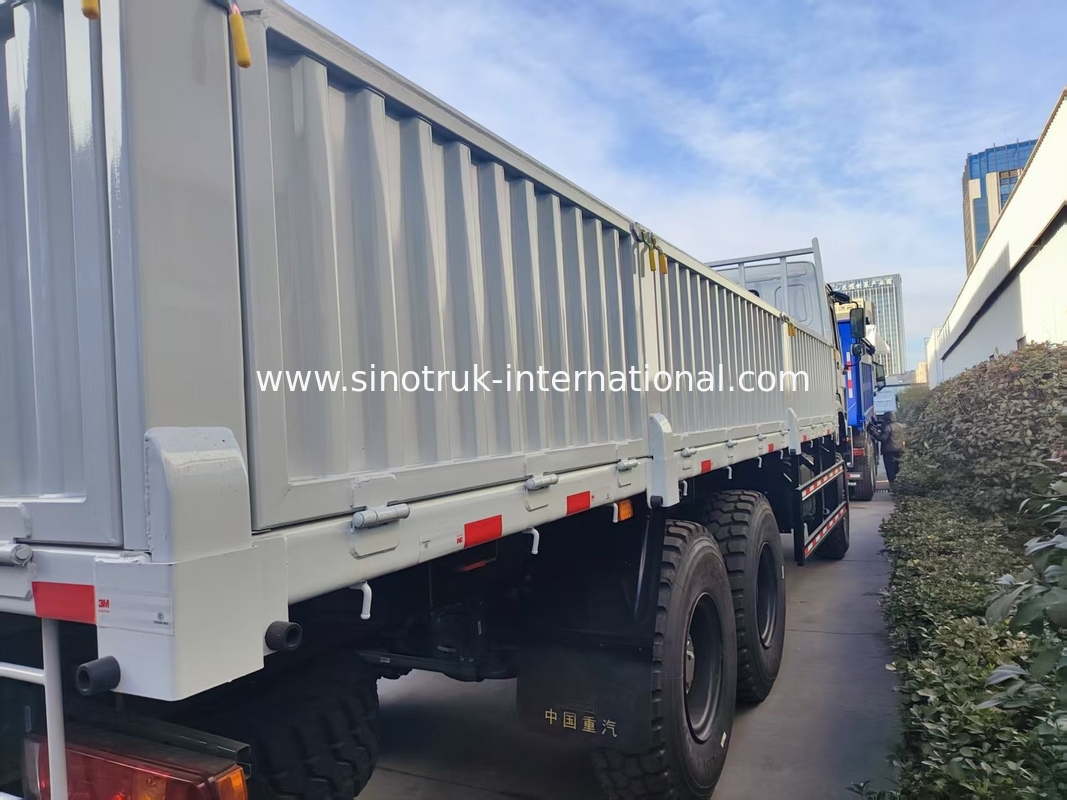 Giải phóng sức mạnh và tính linh hoạt tất cả chinh phục trắng HOWO 6x6 400HP Off-Road xe tải hàng hóa