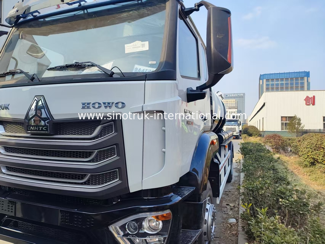HOWO 300HP 10CBM 4x2 Truck hút nước thải: Sức mạnh nặng, làm sạch chính xác và hiệu quả không sánh ngang