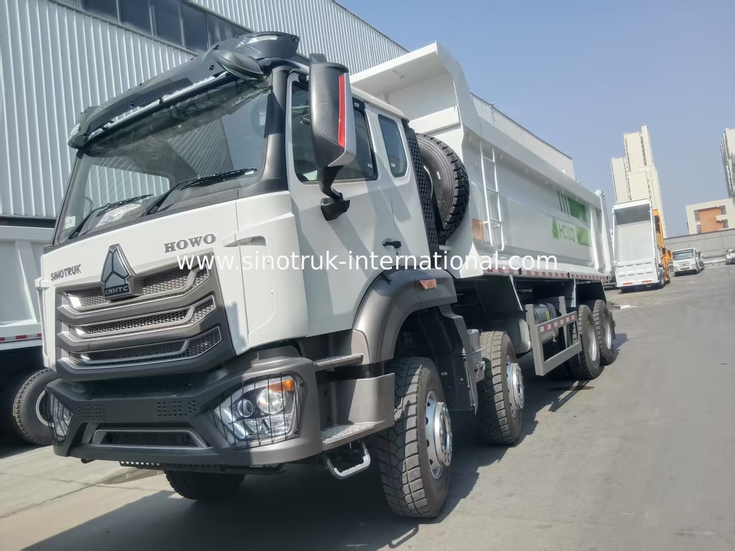 7300*2300*1500mm Hộp hàng hóa Xe tải tải hạng nặng cho vận chuyển hàng hóa mượt mà RHD / LHD Loại lái xe