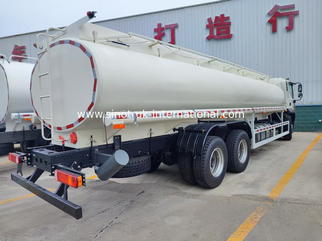 Xe bồn chở nước 30CBM màu trắng (6×4, 380HP, Tay lái bên trái): Ưu điểm chính cho vận chuyển chất lỏng