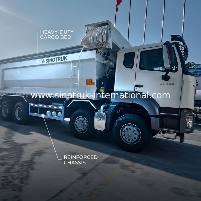 Sinotruk HOHAN New HOWO 8X4 Dump Truck 380hp 12 bánh Đen H77L ZZ3317V386JB1R U Type