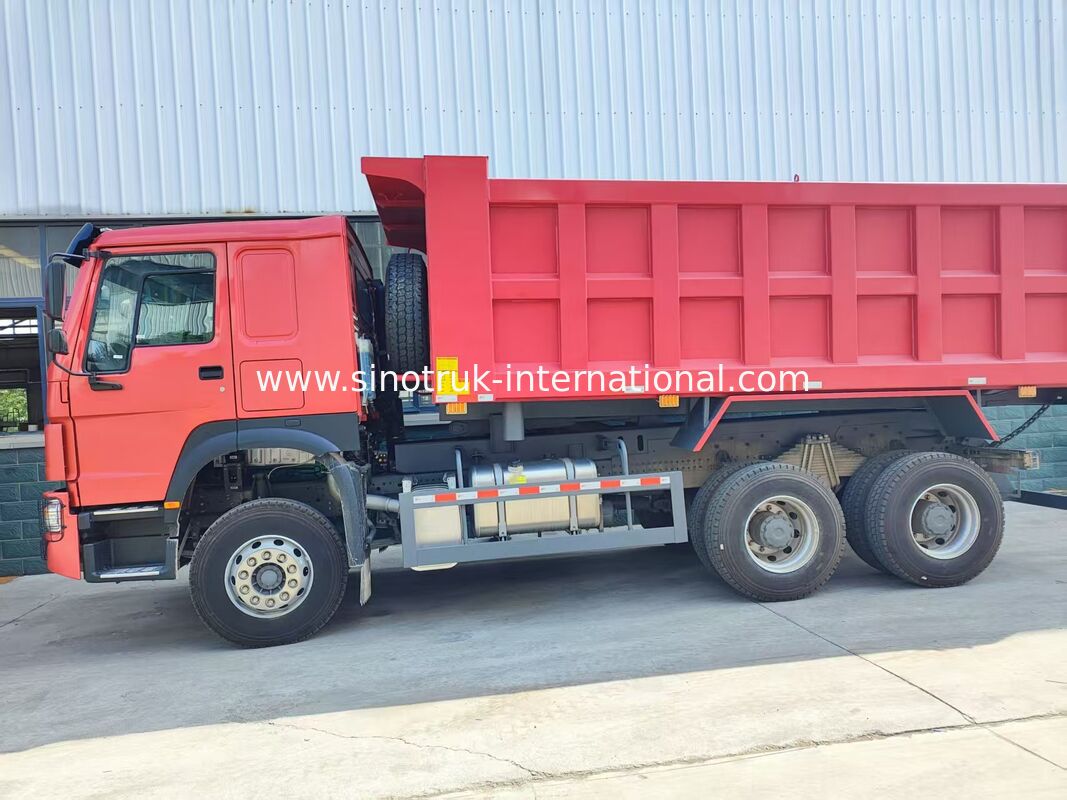 Công cụ hạng nặng HOWO 371 mã lực 6 × 4 Xe tải có thiết kế lật trung bình, thân xe 20 mét khối, được trang bị lốp xe tiêu chuẩn 12.00R20 cho vận chuyển vật liệu lớn