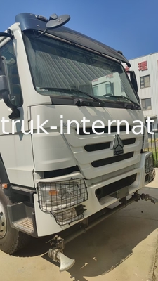 HOWO 6*4 Động cơ 400HP 18m3 Xe tải phun nước kỹ thuật quy mô lớn (Xe tải nước / Máy phun nước, thích hợp cho việc ngăn chặn bụi đường và tưới tiêu)